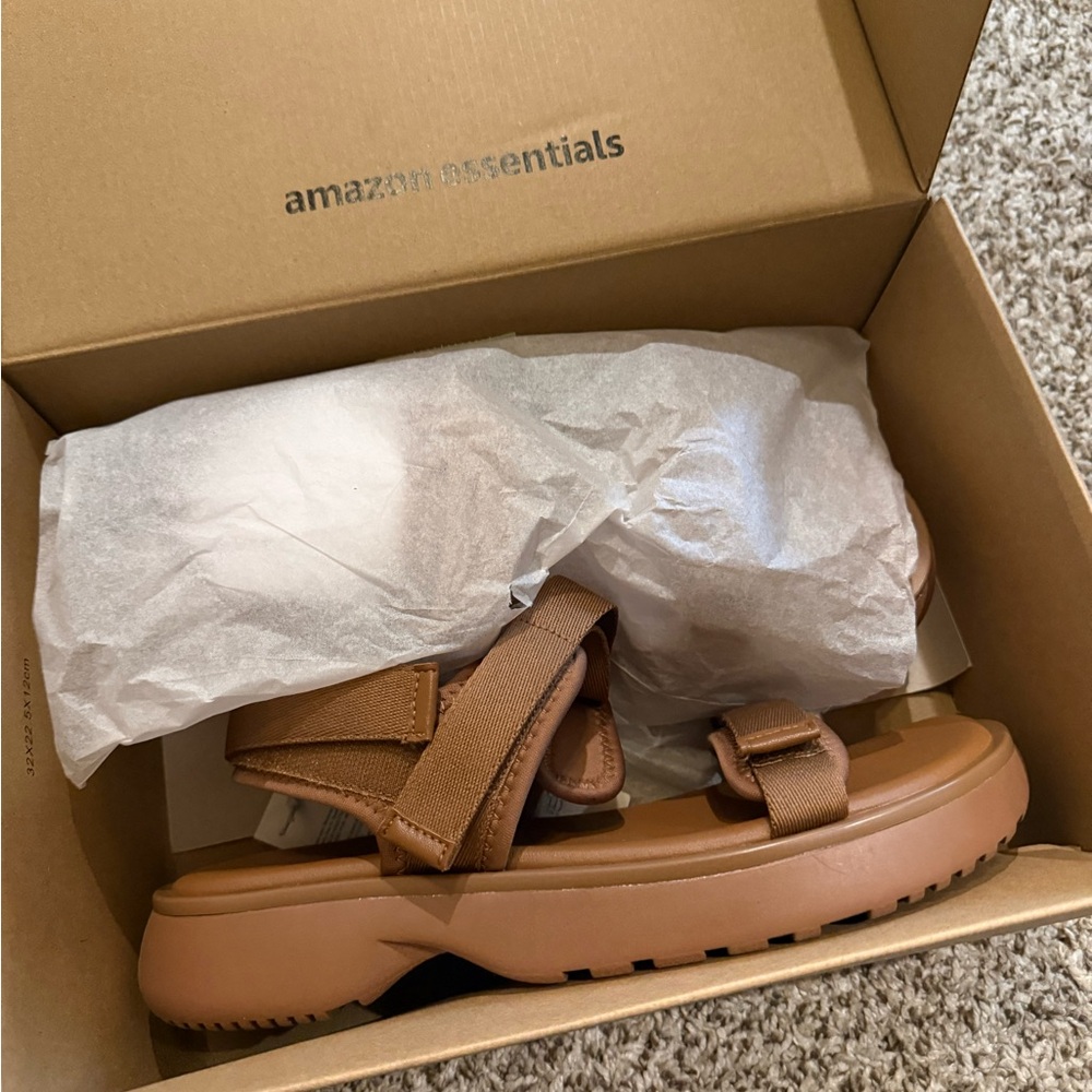 Amazon Essentials Brown Chunky Strap Sandals NWT - image 1